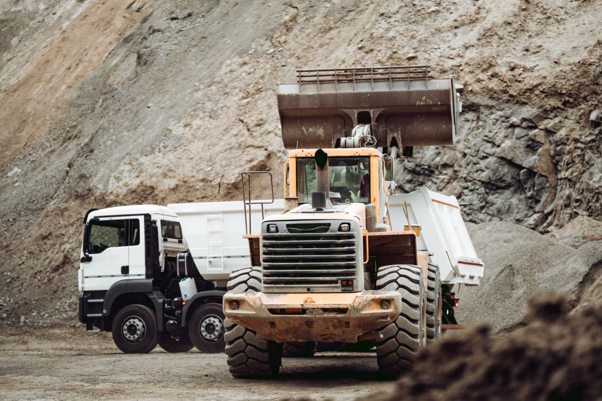 Aftermarket exhaust vs. OEM: Which one is better for your mining machinery?